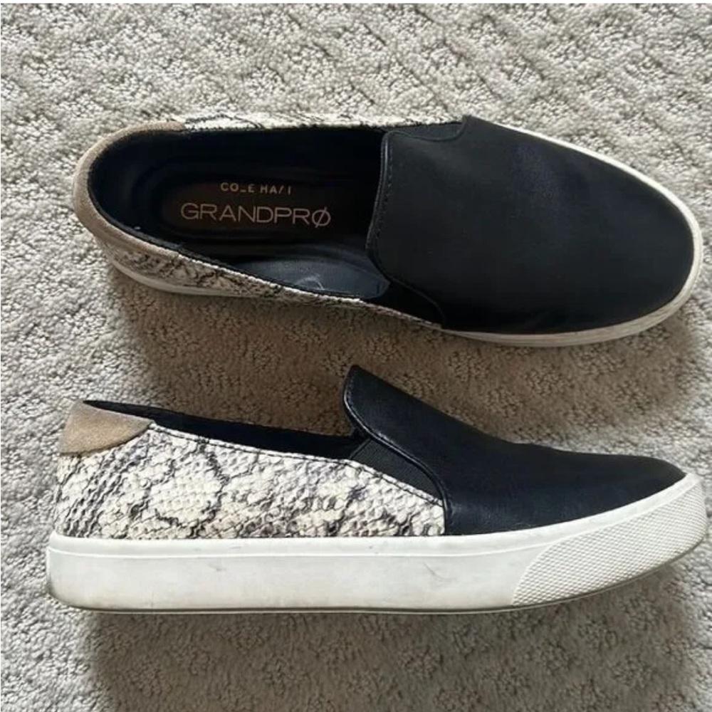 GrandPro Black and Snake Print Slip-On Sneakers